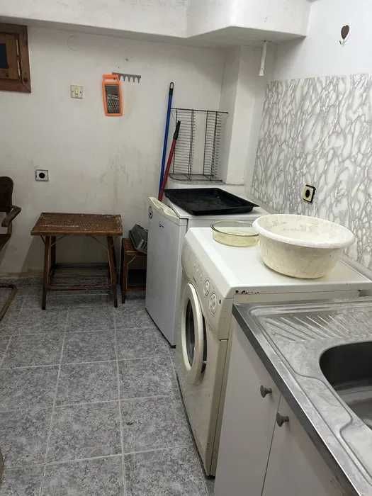 Дава се под наем Магазин в София, Център - 40 кв.м за 255 € - Снимка #2