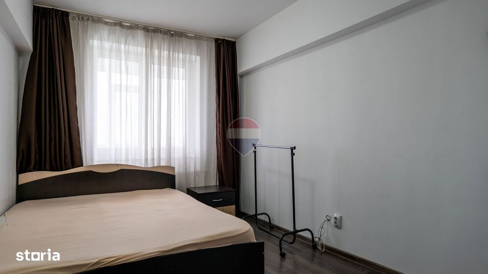 Apartament cu 3 camere de vânzare