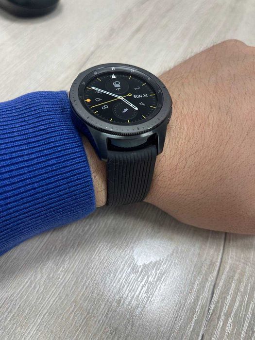 Sotiladi Samsung Galaxy Watch 42mm
