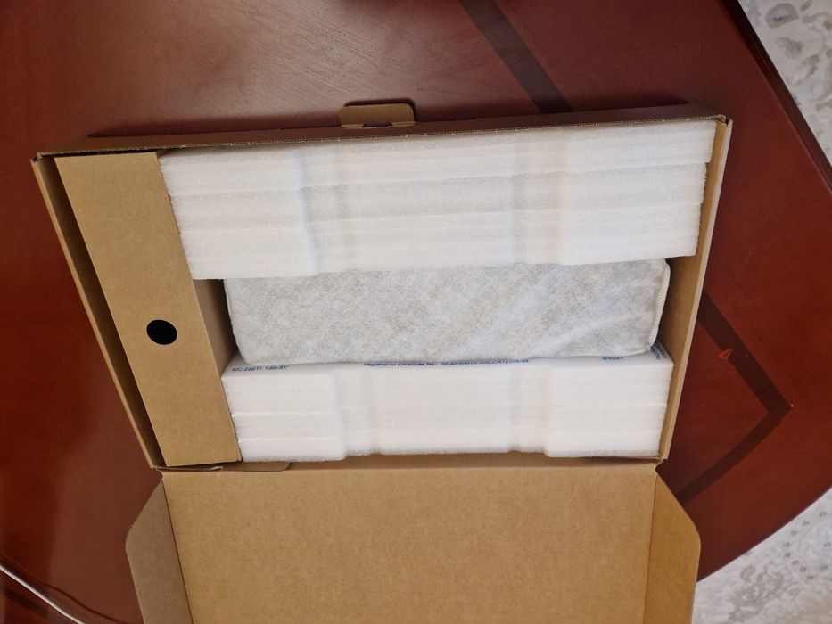 Продам ноутбук новый в упаковке