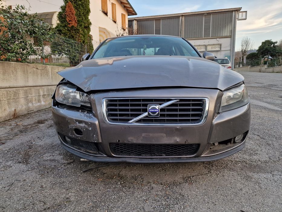 Volvo S80 2.4 186 к.с. 2009 г.