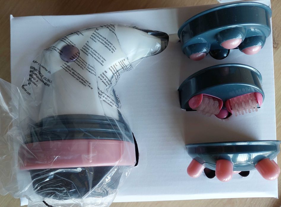 НОВ Масажор за тяло с 3 приставки и инфрачервена топлина