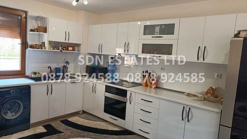 Продава се Тристаен апартамент в Казанлък - 120 кв.м за 1318 €/кв.м - Снимка #8