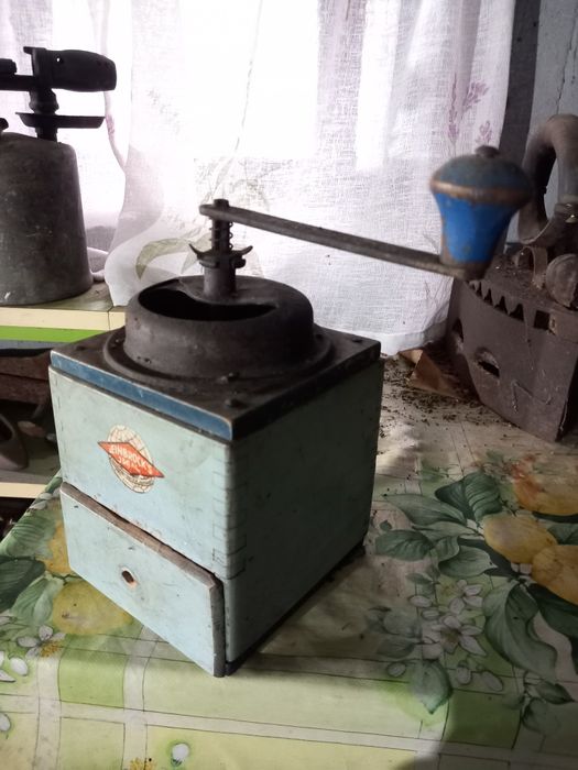 Rîșnițe și fier de călcat