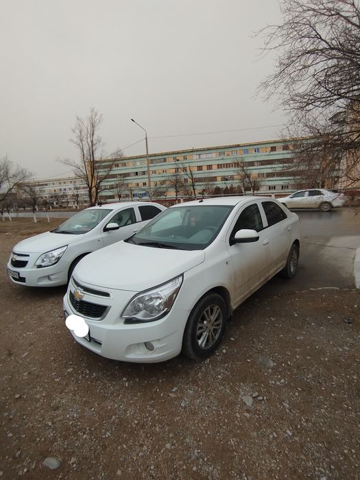 Cobalt avtomobili sotiladi