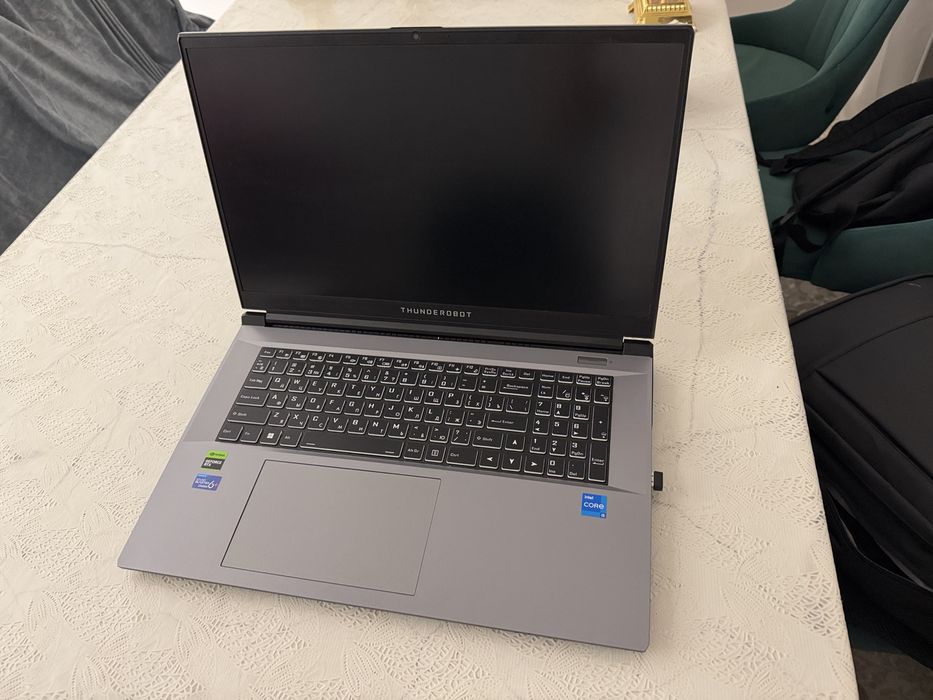 Игровой ноутбук от Thunderobot