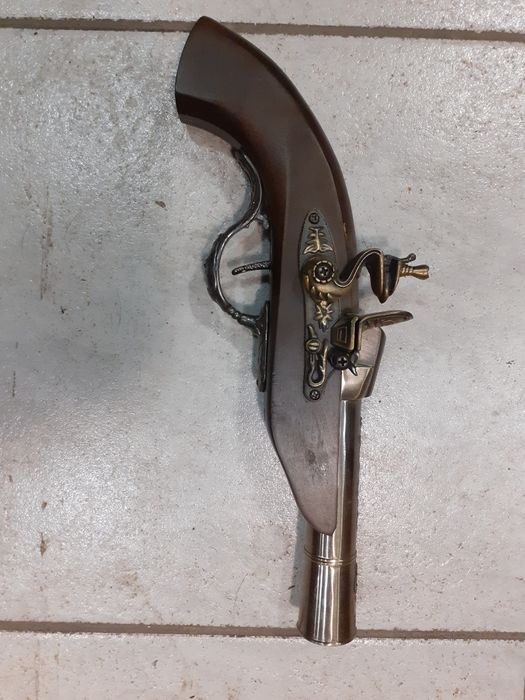 Запалка кремъчен пистолет,пищов