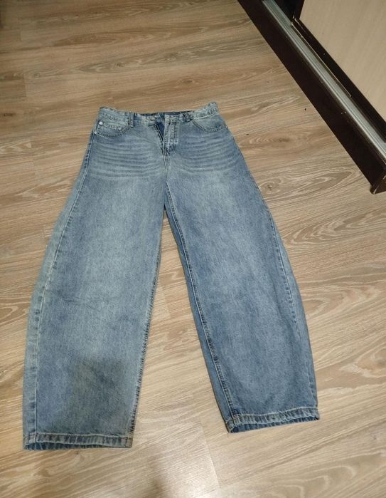 Продам широкие джинсы