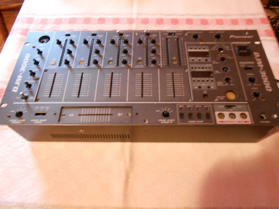 Jucarie pt copii mixer Pioneer DJM 3000 pt piese