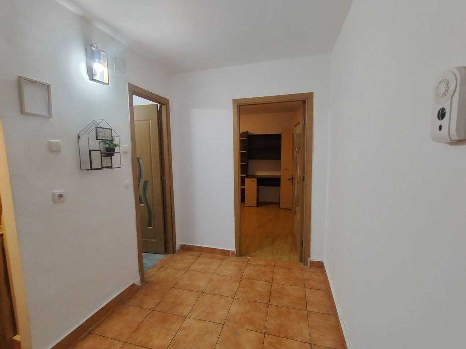 Închiriez garsonieră Mărăței