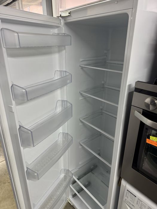 Хладилник  Беко  310литра А++ GERMANY Гаранция