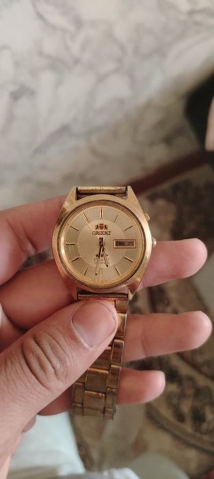 Orient Crystal [Three star, 21 Jewels]