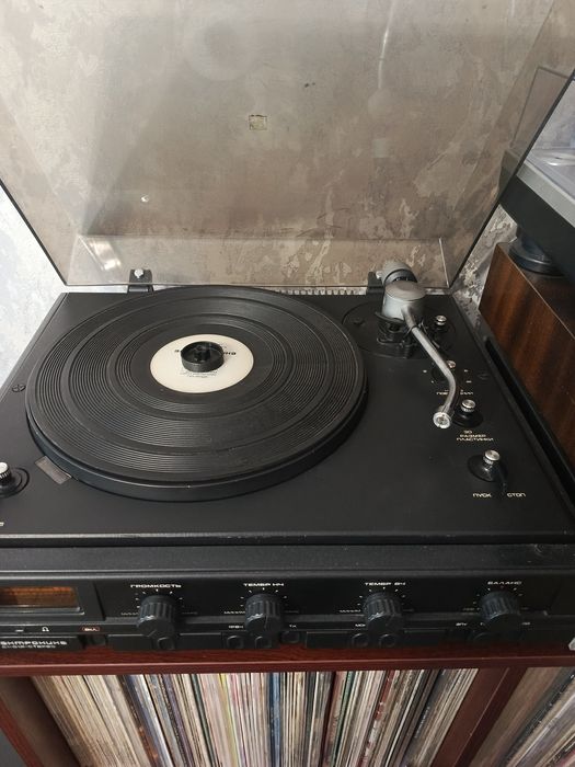 Продам проигрыватель