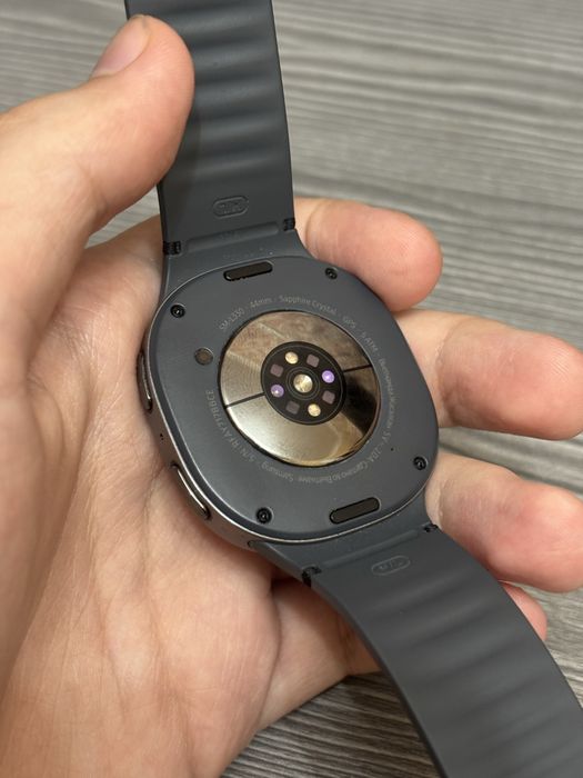Продам Galaxy Watch 8