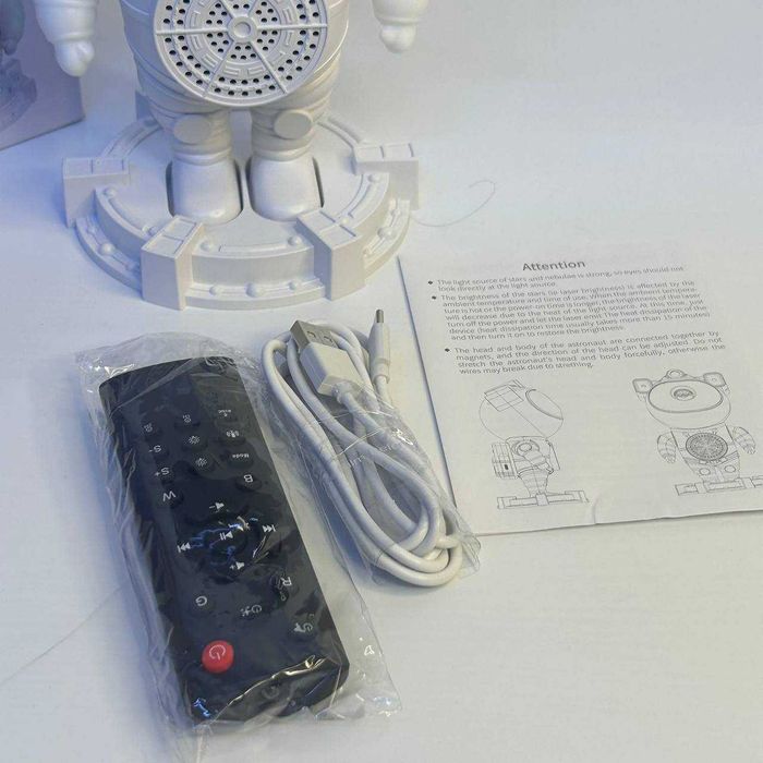 Светильник: Астронавт сидячий