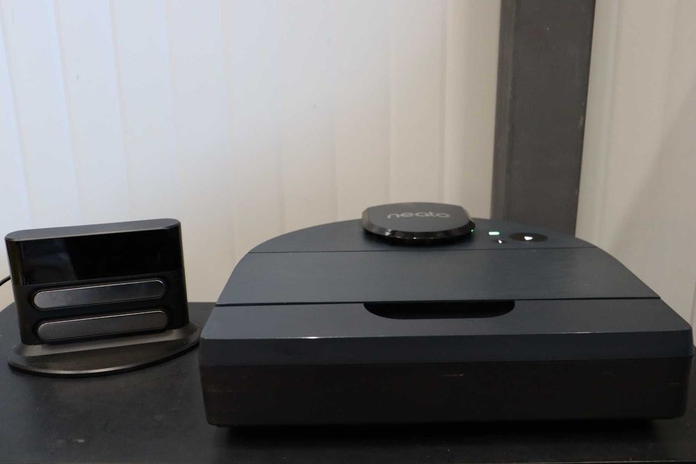 Мощна прахосмукачка робот Neato Robotics D8, Lidar,  100мин., Alexa