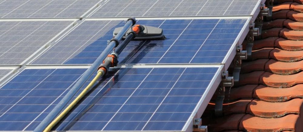 мойка солнечных панелей , quyosh panel yuvish