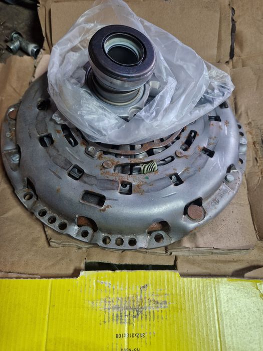 Chit ambreiaj ford tranzit custum motoa2. 2