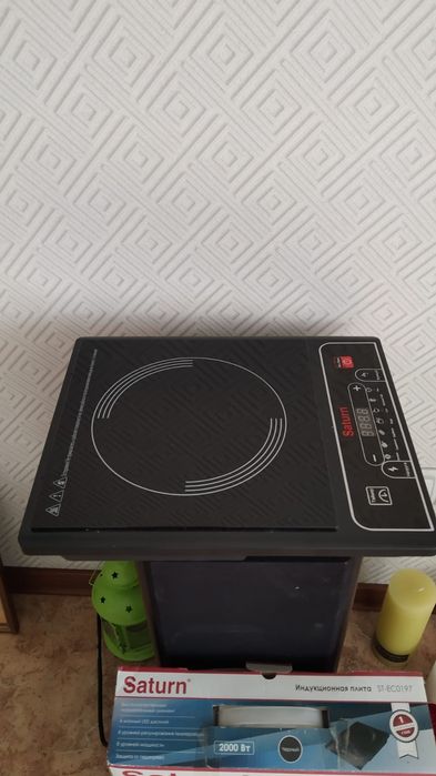 Продам плитку индукционную Сатурн