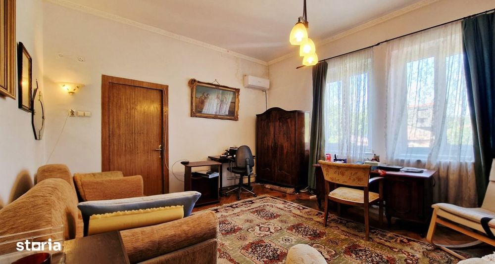 Eleganta interbelica pe Strada Mircea Vulcanescu – 5 camere in vila+