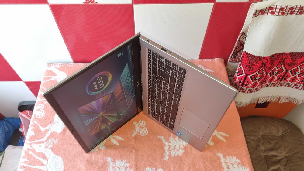 ACER i3 generatia a-11-a = 800 lei