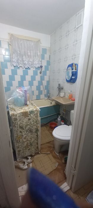 Продам квартиру  3