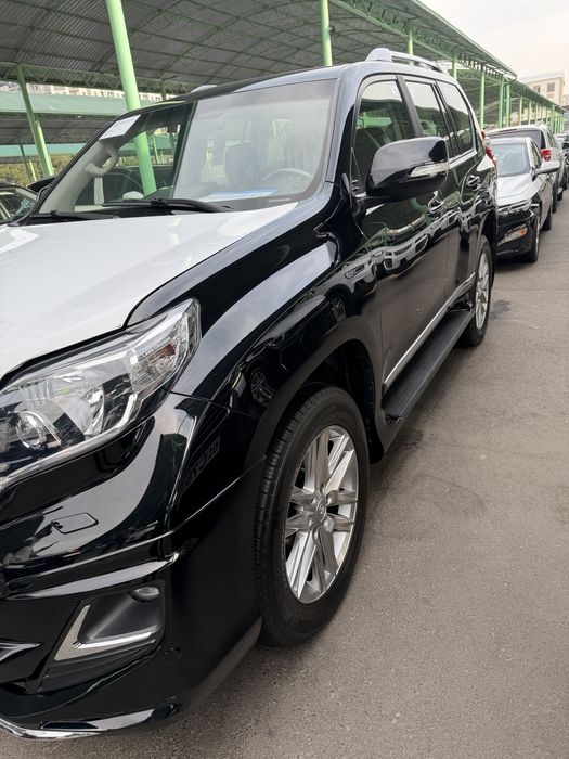 Toyota prado 150 kraska toza idiyal moshina 97000 km bir kishi haydaga