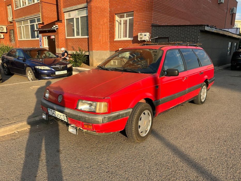 Volkswagen passat 1990 1.8л