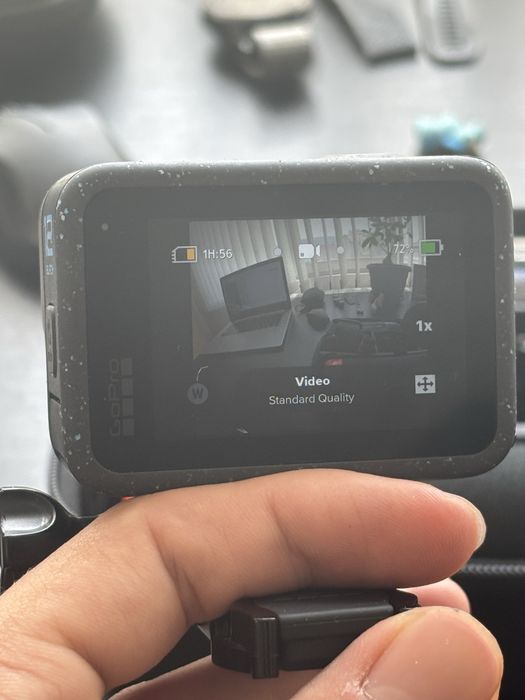 GoPro Hero 12 (с аксесоари) – отлично състояние