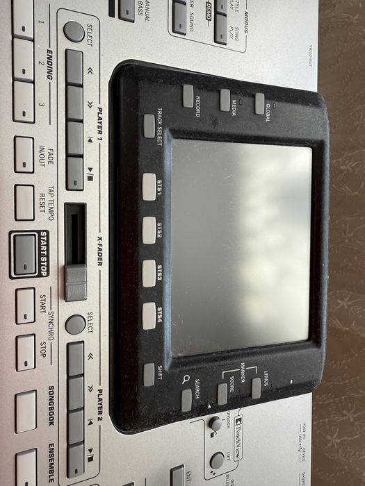 Vând orgă Korg-Pa3X