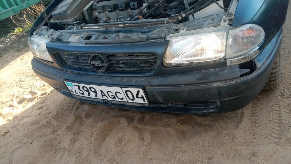 Опель астра  1994 года