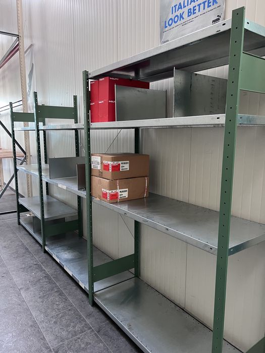 Стелажи за складове и гаражи
