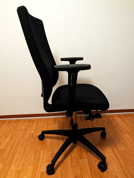 Scaun Ergonomic Profesional Dauphin - Cal. Steelcase