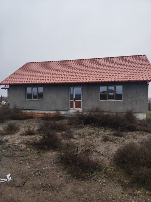 Casă de vânzare în Șendreni