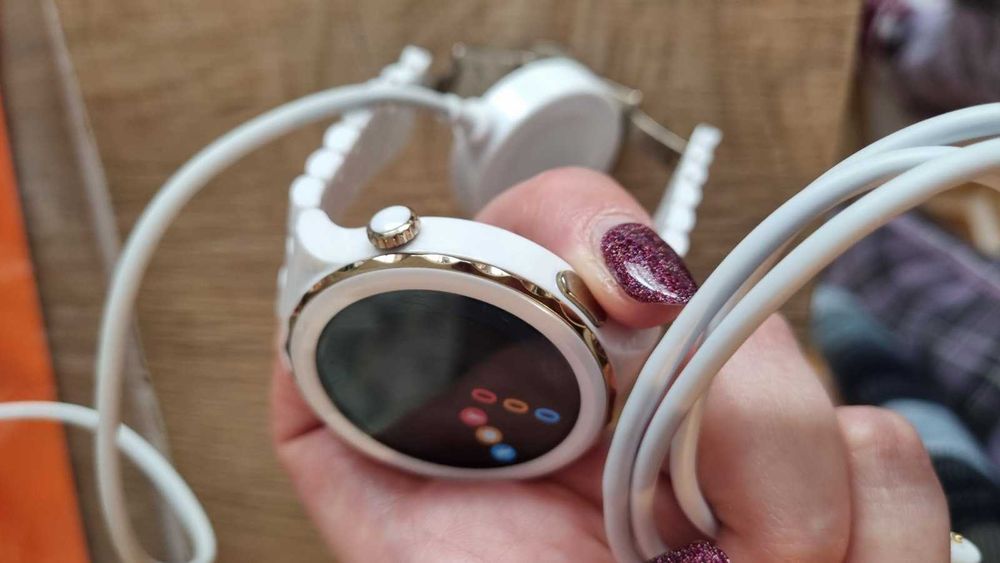 Смарт часовник Huawei Watch GT3 PRO, 43 mm, Ceramic Strap, White