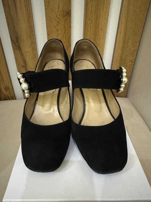 Продам женскую обувь