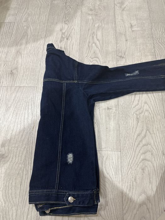 Джинсовая куртка