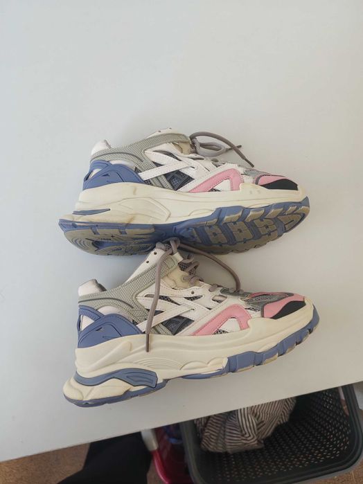 Дамски маратонки Goe