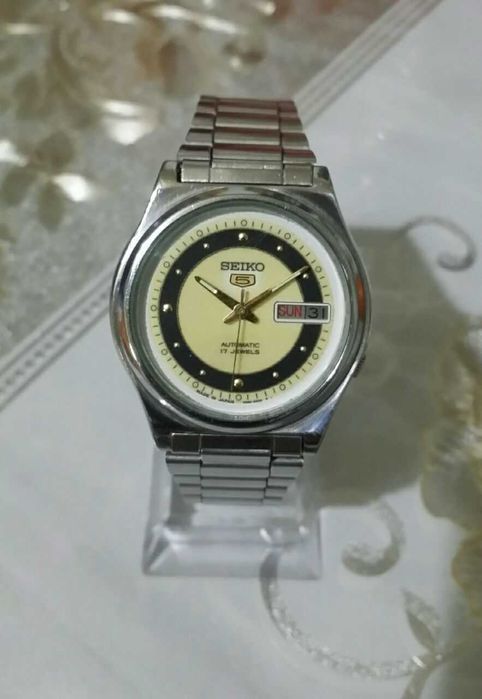 Продам наручные часы SEIKO-5