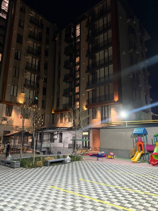 Сдаётся в аренду 2-комнатная квартира в новостройке.
Улица Шота Рустав