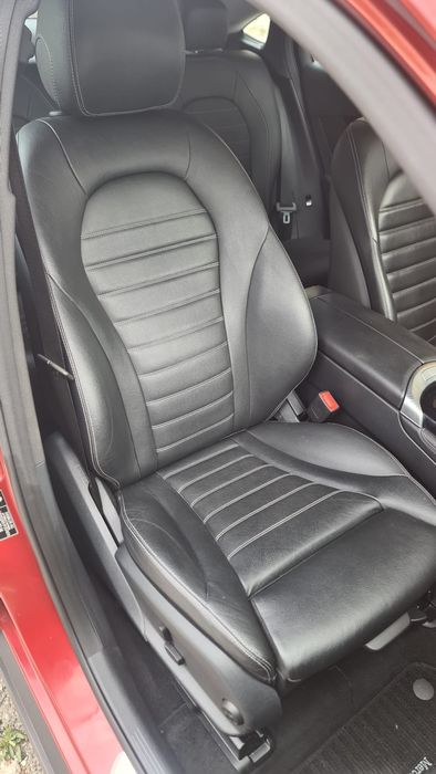 Se vinde Mercedes-Benz GLC COUPE 220 2017 2.2L D IMPECABIL