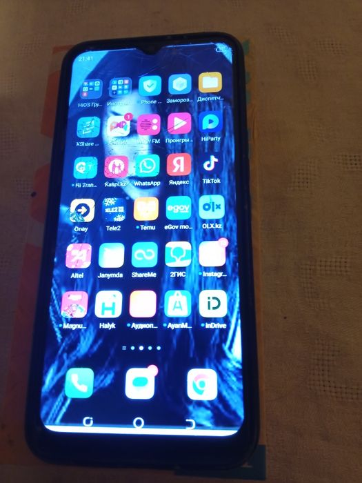 Продаю телефон техно старк 8 С