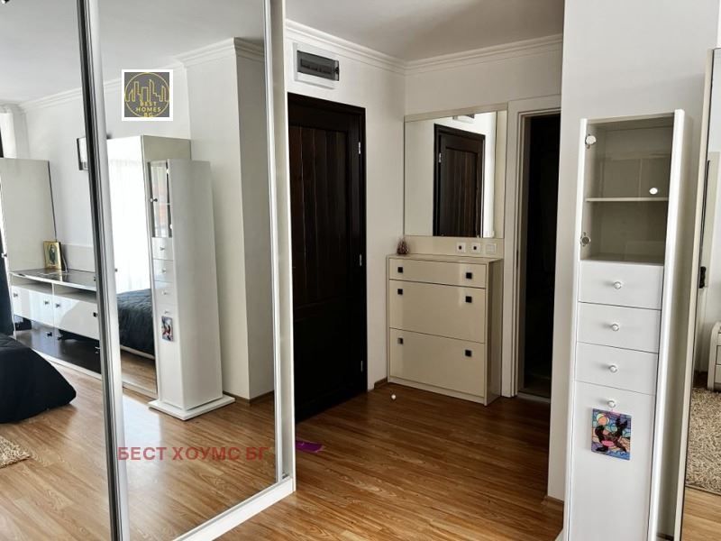 Продава се Двустаен апартамент в к.к. Слънчев бряг - 68 кв.м за 1471 €/кв.м - Снимка #4