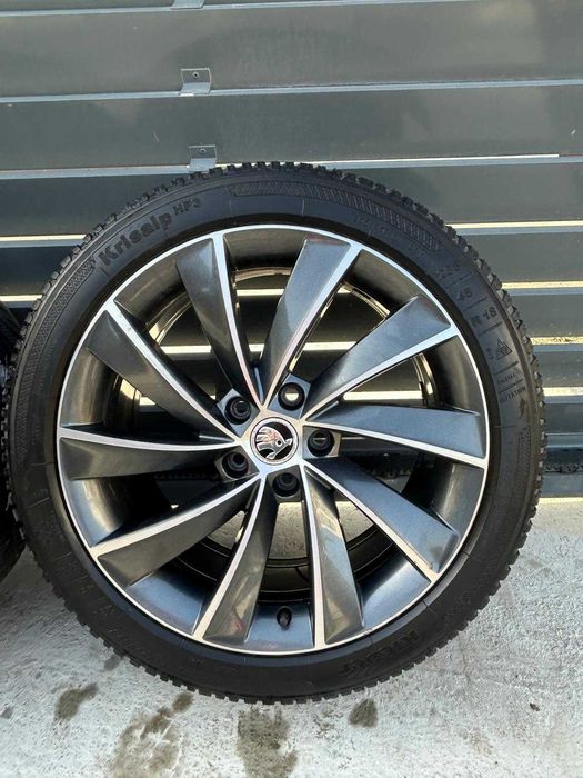 Jante Skoda Superb 4 Origine + anvelope iarna 18'
