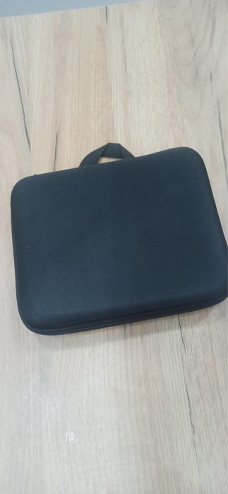 Дрон с двумя поворотными камерами