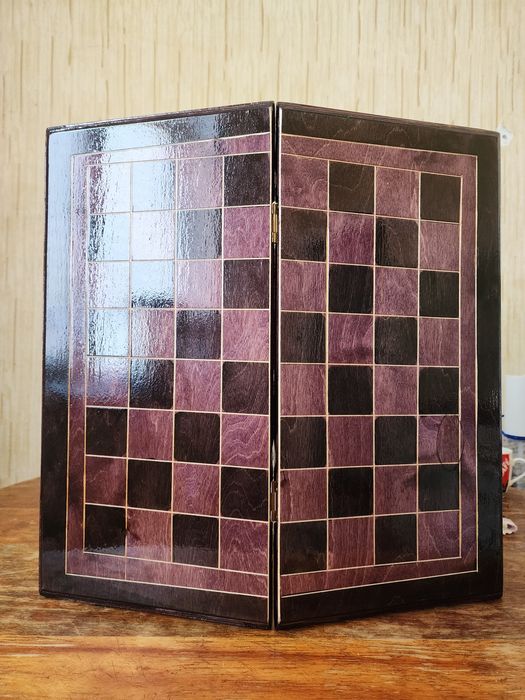 Нарды Narda 50х50 Покрыты лаком