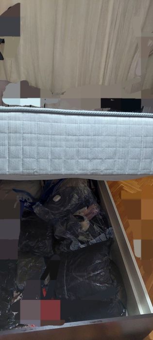 Продавам спалня с матрак 164/190