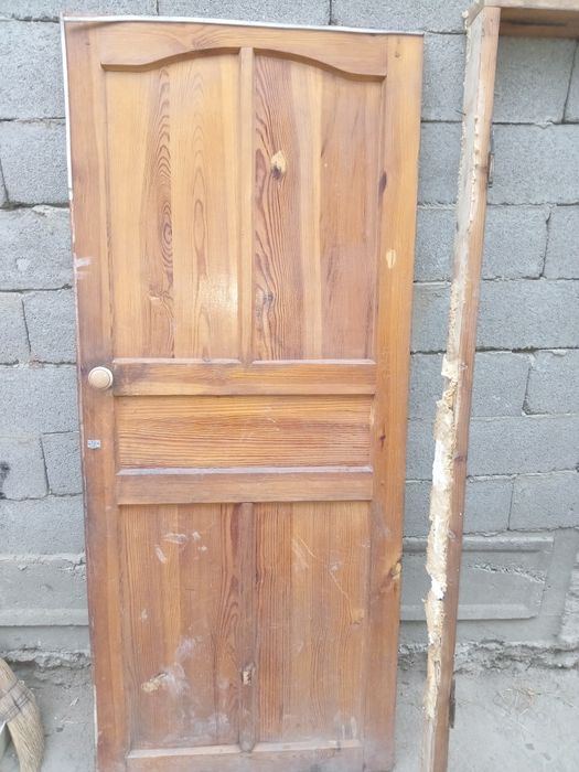 Ағаш есік сатылады