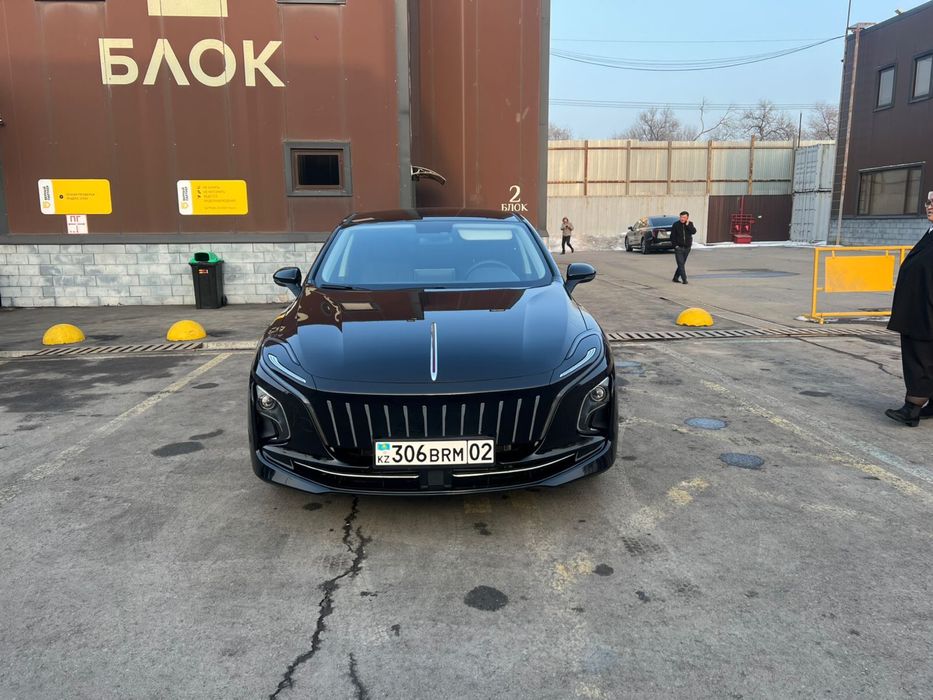 Көлік тәулік бойы жалға беріледі