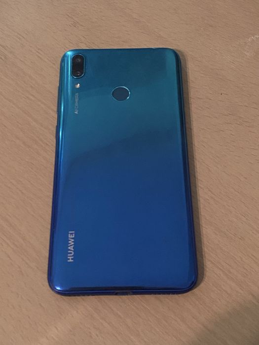 Смартфон Huawei Y7 2019 - син